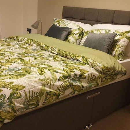 Stunning 2-Bed Apartment In Manchester City Centre Mánchester Exterior foto